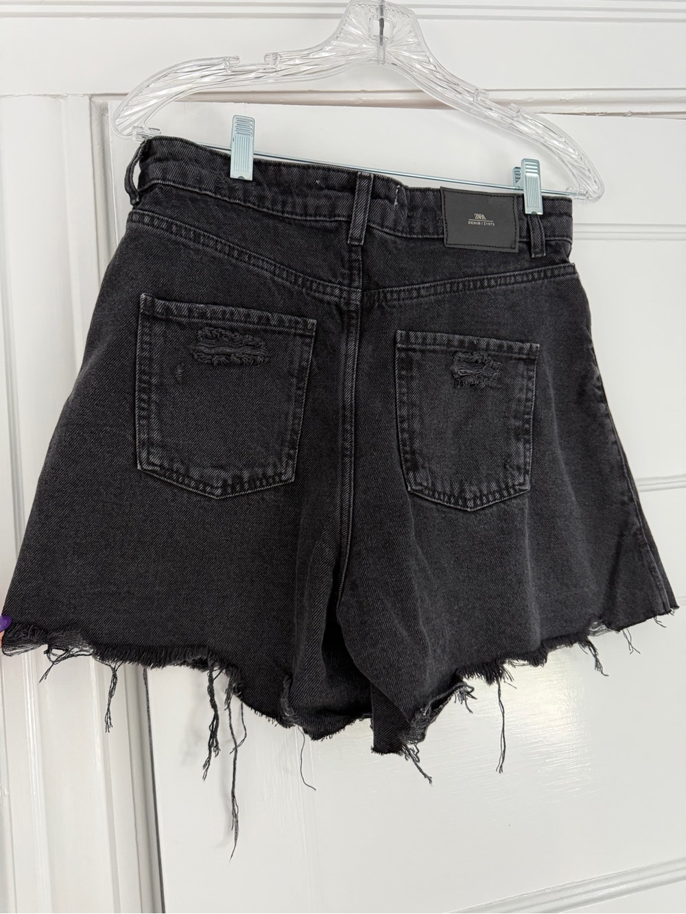 ZARA RIPPED HIGH RISE DENIM SHORTS - Picture 3 of 4